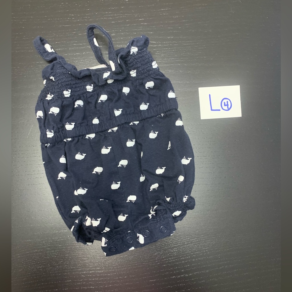⭐️$3.00 💝 Joe Fresh 0-3m Navy and White Whale Print Summer Romper